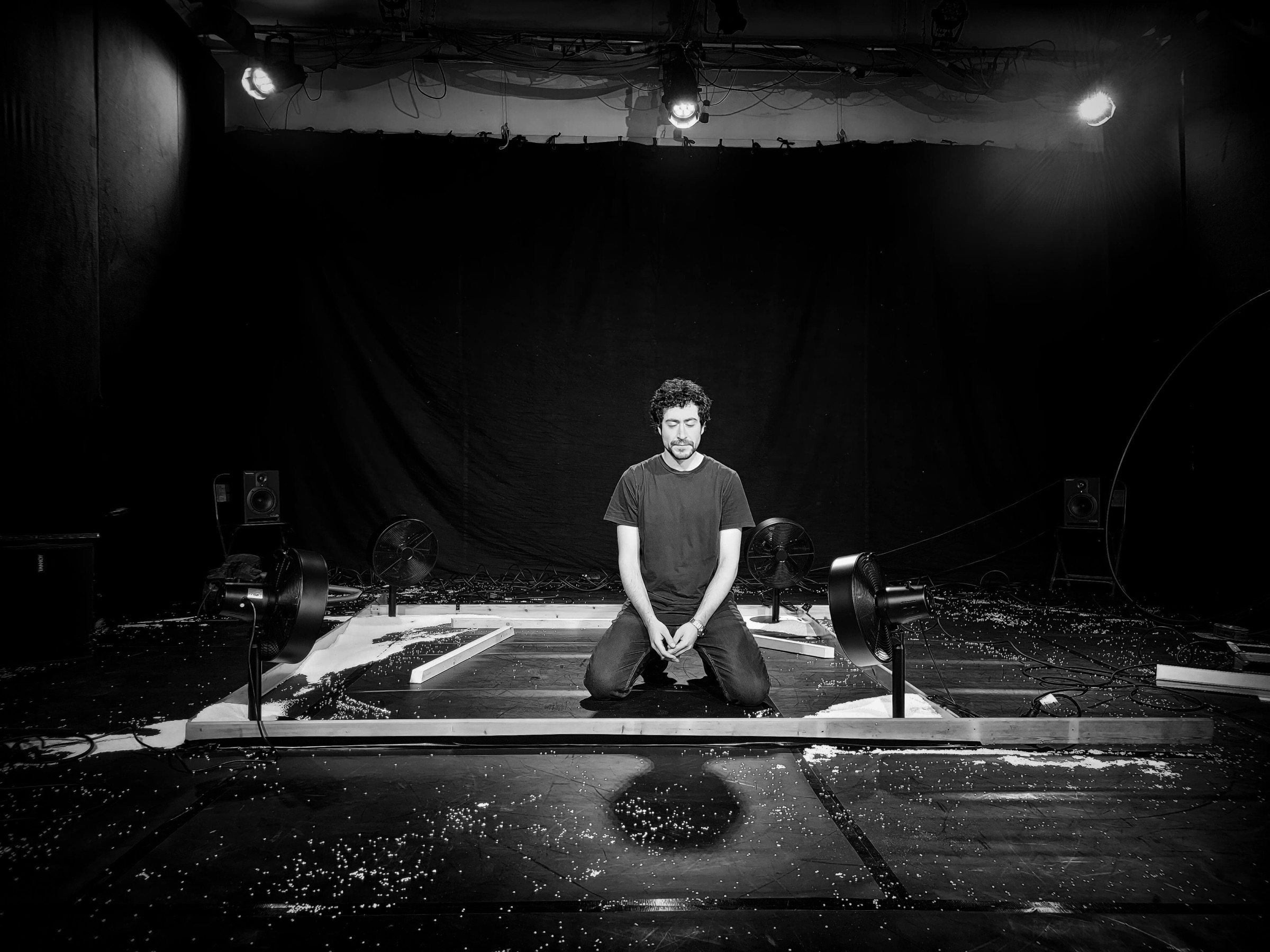 Invisible, image 6